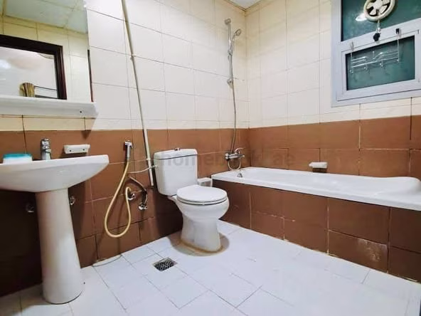 Bed Space in Bur Dubai