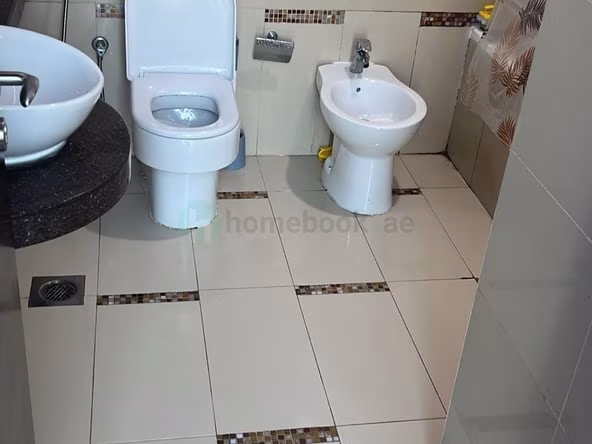 Bed Space & Partition in Al Muteena