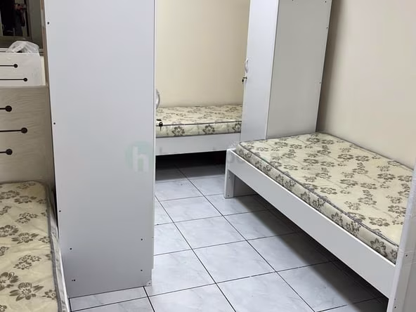 Bed Space in Bur Dubai