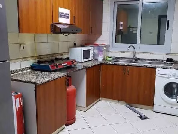 Bed Space in Bur Dubai