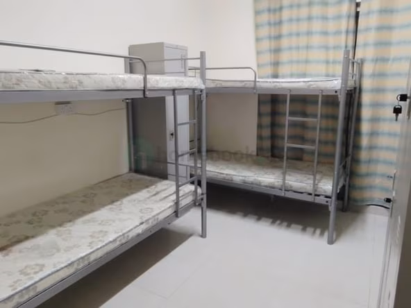 Bed Space & Partition Near Sharaf DG Metro Station