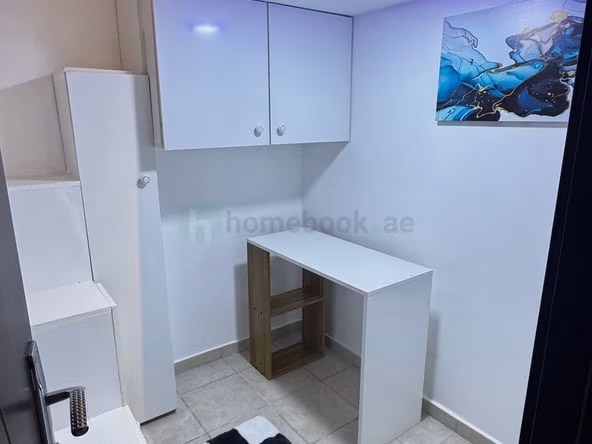 Bed Space & Partition in Discovery Gardens