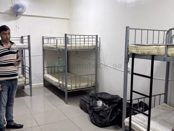 Bed Space & Partition Near Sharaf DG Metro Station