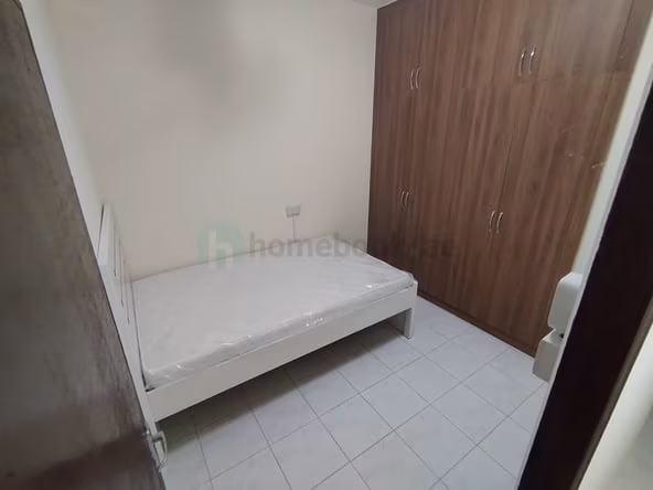 Bed Space in Bur Dubai