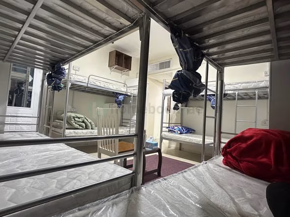 Bed Space in Bur Dubai