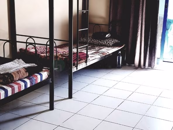 Bed Space & Partition in Al Murar