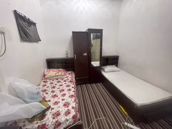 Bed Space & Partition in Hor Al Anz