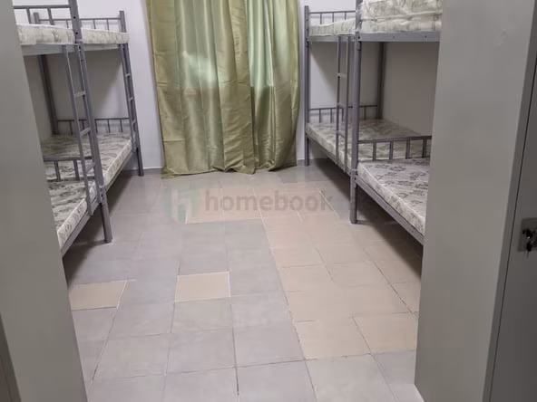 Bed Space & Partition in Discovery Gardens