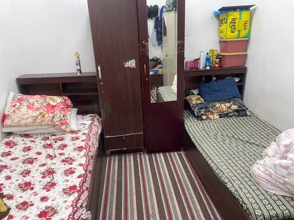 Bed Space & Partition in Hor Al Anz