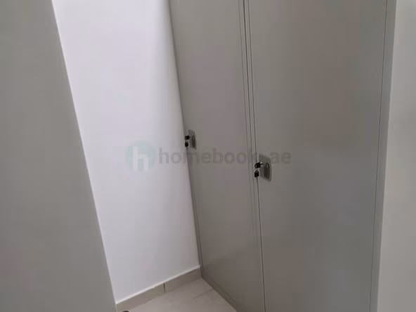 Bed Space & Partition in Discovery Gardens