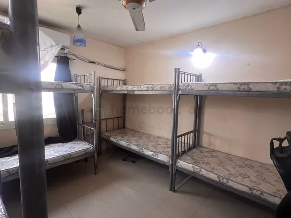 Bed Space & Partition in Al Muteena