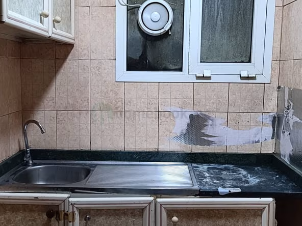 Bed Space & Partition in Al Murar