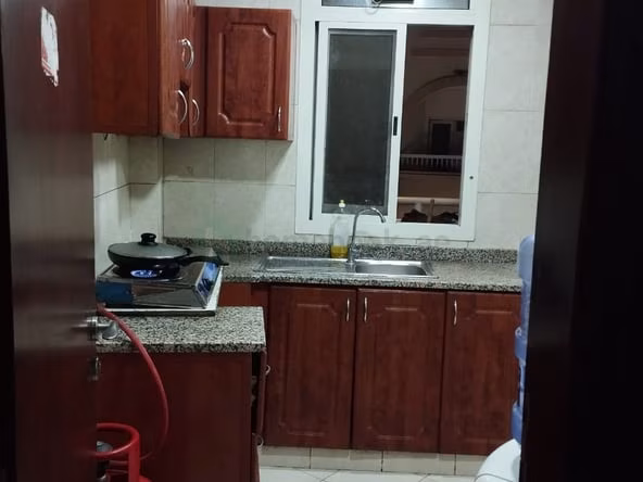 Bed Space & Partition in Hor Al Anz