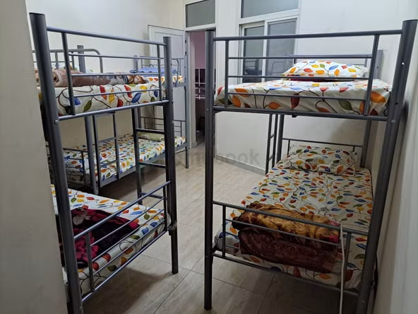 Bed Space & Partition in Hor Al Anz