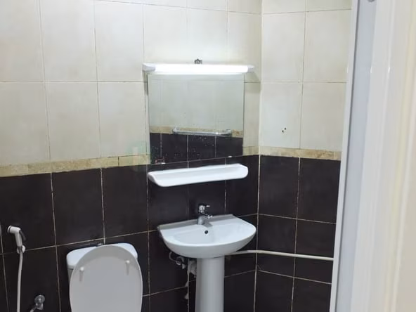 Bed Space & Partition in Hor Al Anz