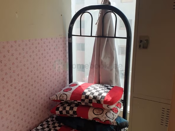 Bed Space & Partition in Al Rigga