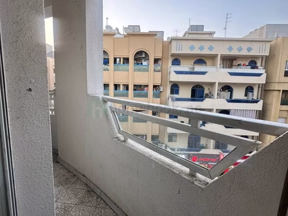 Bed Space & Partition in Al Murar