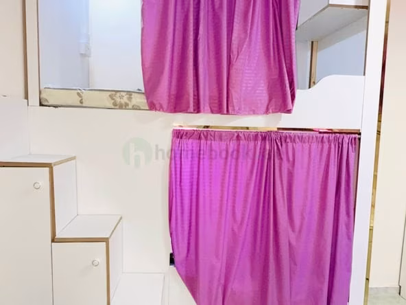 Bed Space & Partition in Al Murar
