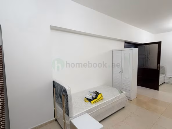 Bed Space & Partition in Oud Metha