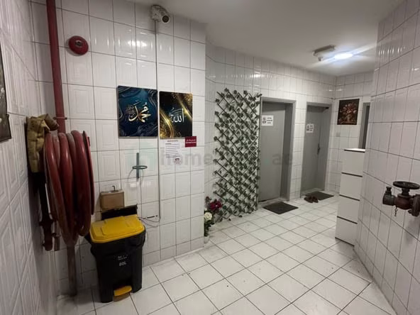 Bed Space & Partition in Al Murar