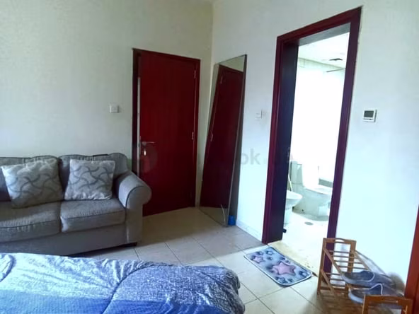 Room for Rent in International City