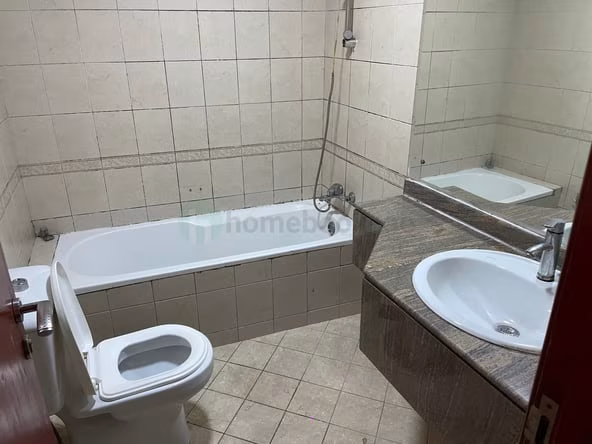 Room for Rent in International City