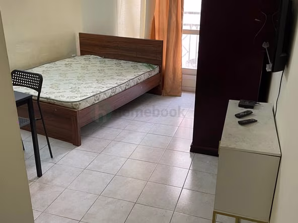 Room for Rent in International City