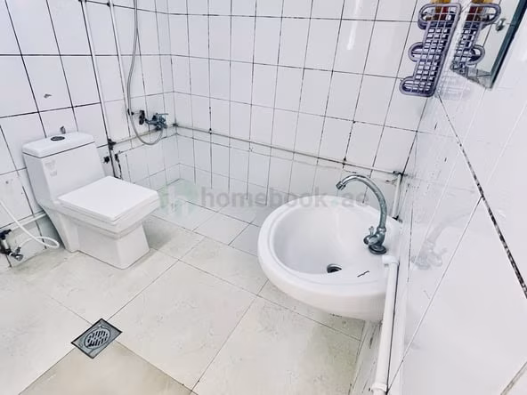 Bed Space & Partition in Al Karama for Monthly Rent