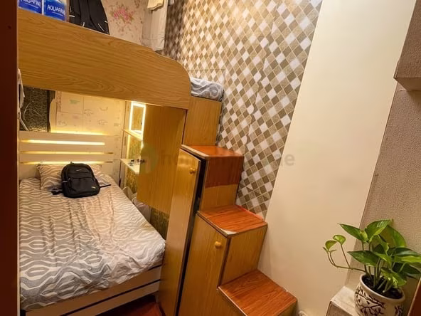 Bed Space & Partition in Al Karama for Monthly Rent