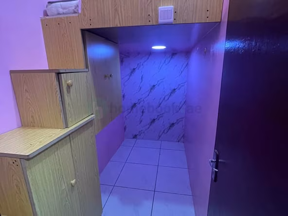 Bed Space & Partition in Al Karama for Monthly Rent