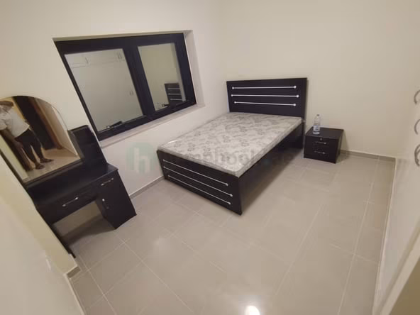 Room for Rent in Al satwa