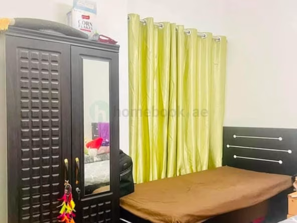 Bed Space & Partition in Oud Metha