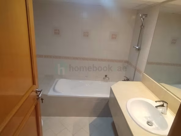Room for Rent in Al satwa