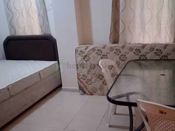 Room for Rent in International City