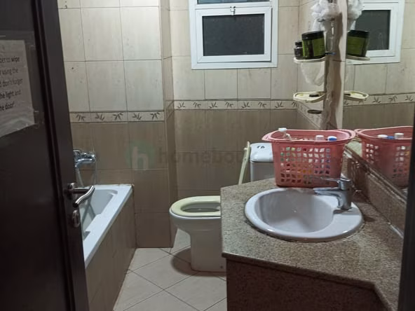 Room for Rent in International City