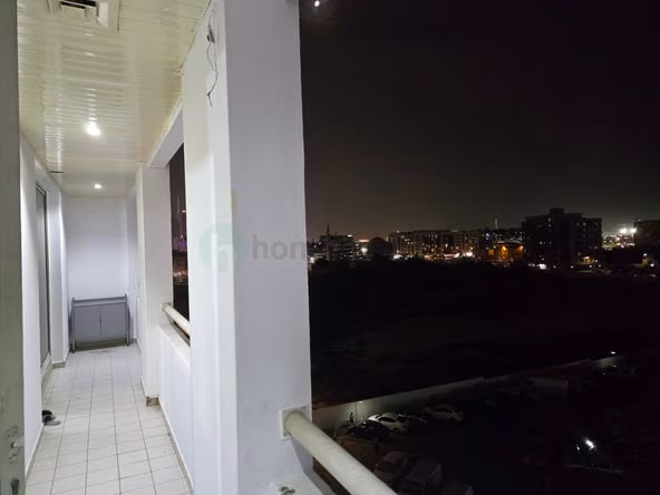 Bed Space & Partition Near Sharaf DG Metro Station