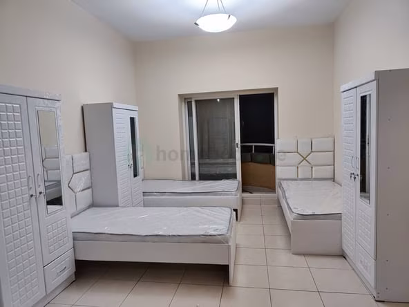 Bed Space & Partition in Oud Metha
