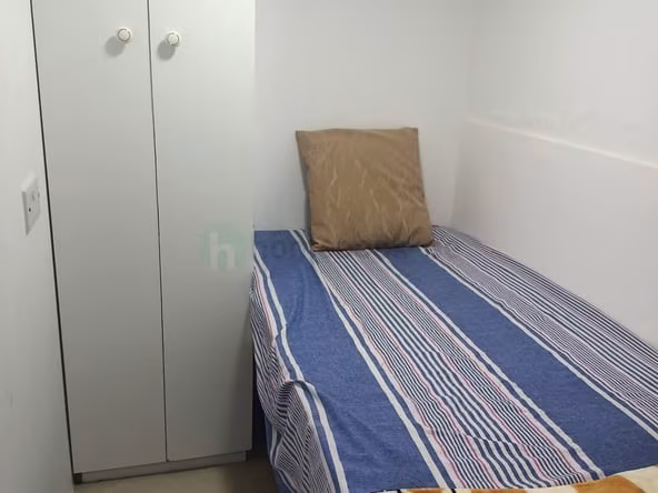 Partition in Bur Dubai
