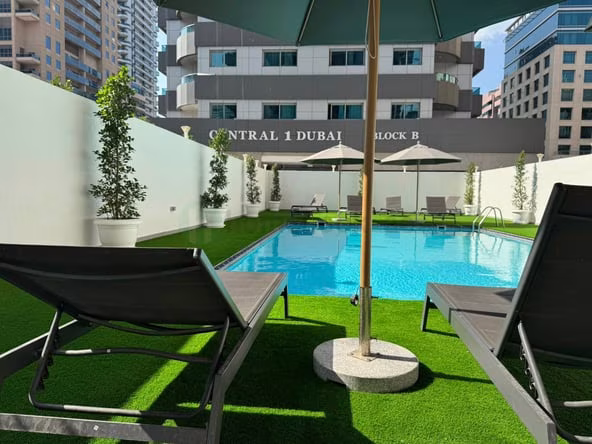 Bed Space & Partition in Dubai Marina
