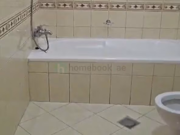 Bed Space & Partition in Al Garhoud
