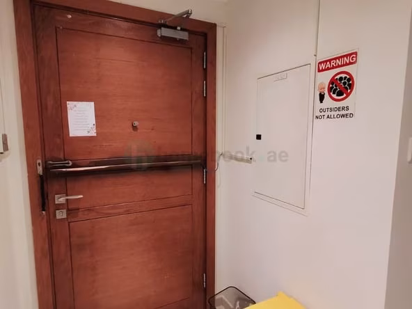 Bed Space & Partition in Business Bay