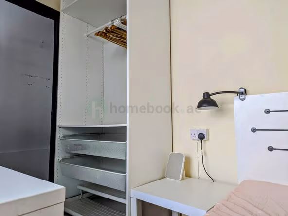 Bed Space & Partition in Dubai Marina