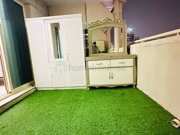 Bed Space & Partition in Dubai Marina