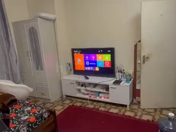 Room for Rent in Al Mankhool