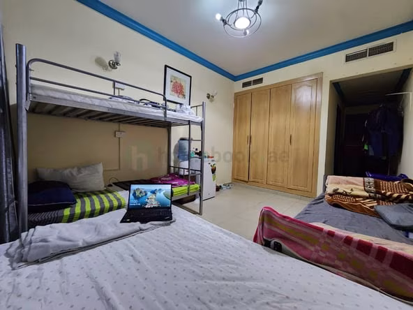 Bed Space & Partition Near BurJuman Metro Station