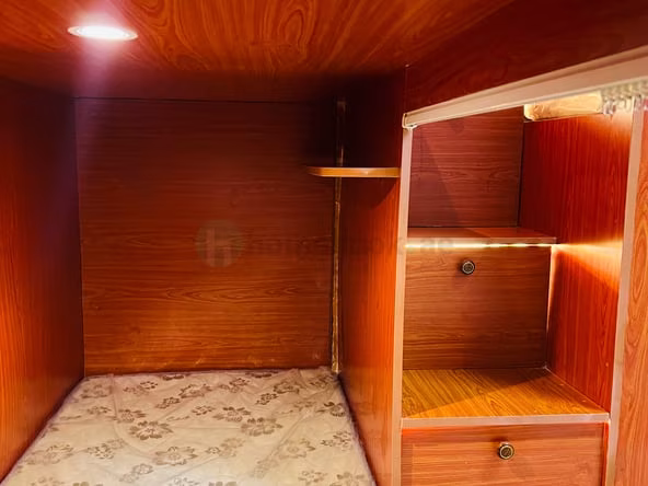 Bed Space & Partition in Al Nahda, Dubai