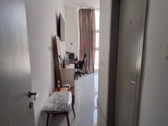 Room for Rent in Al satwa