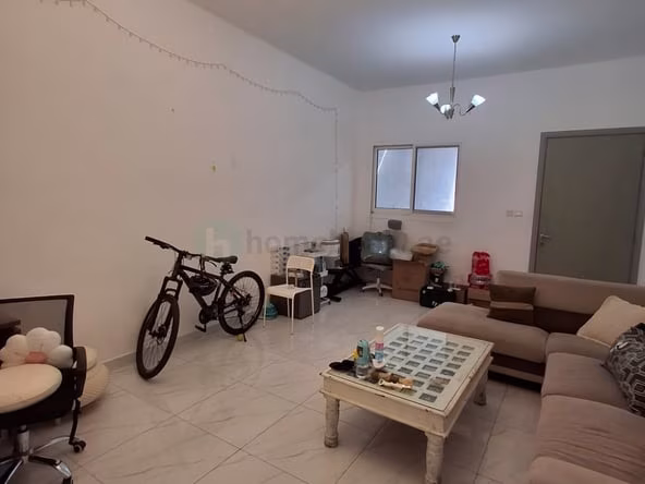 Room for Rent in Al satwa
