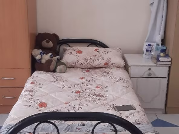 Bed Space & Partition in Oud Metha
