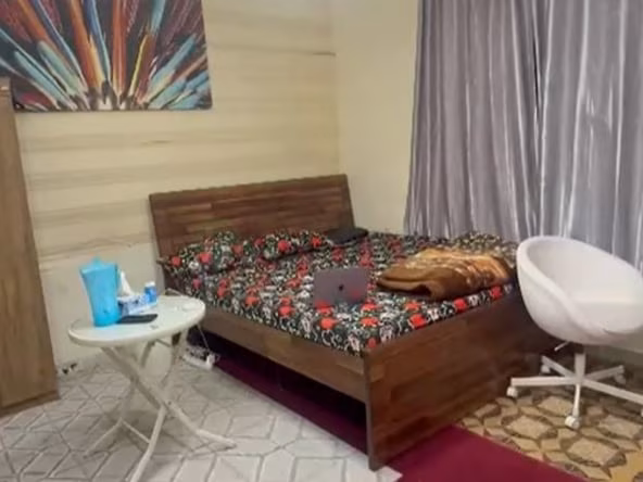 Room for Rent in Al Mankhool